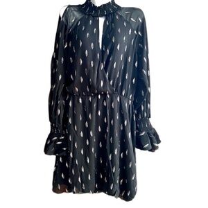 -‎ Parker Cold Shoulder Dress